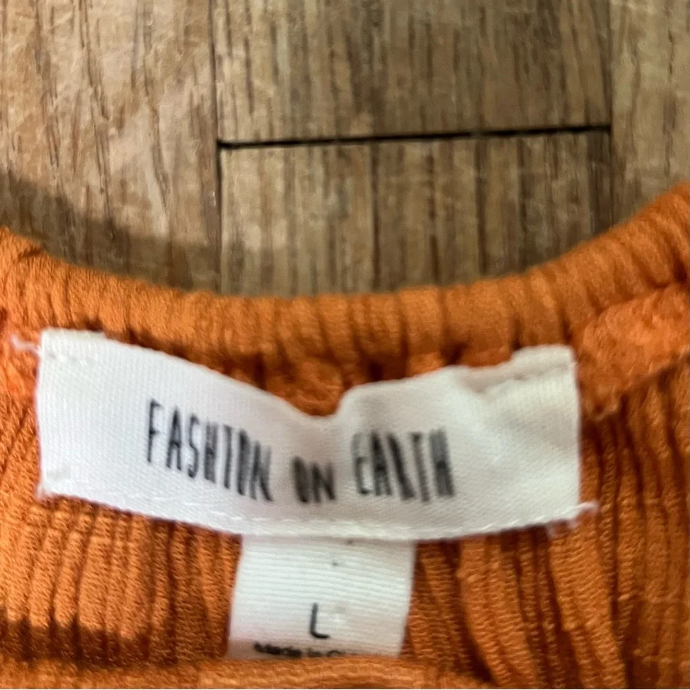 FASHION ON EARTH CAMI BLOUSE - Picture 3 of 3